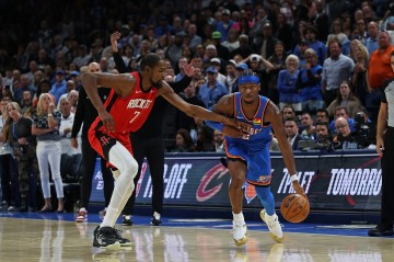 开云下载-波蒂斯：历史最纯粹得分手是乔丹 现代Top3是杜兰特、SGA、华子